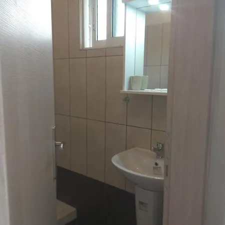 Karantola Kallirachi *