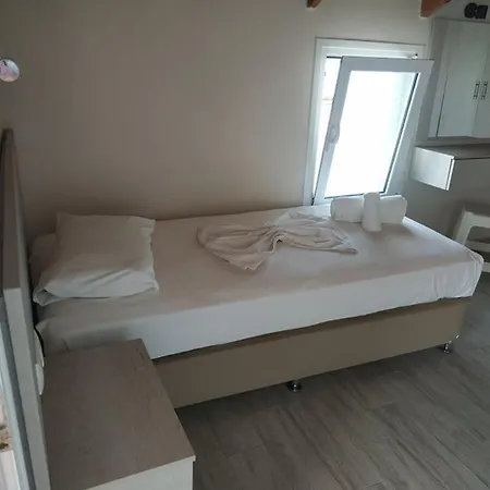 Karantola Kallirachi *