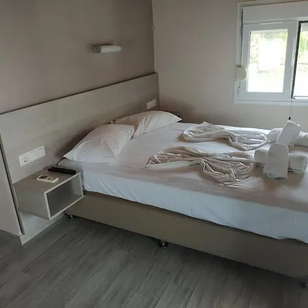Karantola Kallirachi * Skála Kallirákhis